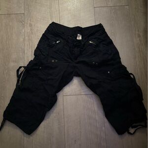 Black Cargo Capris